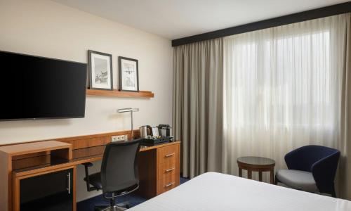 Courtyard by Marriott Toulouse Airport - photo 2