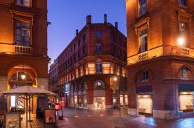 Le Grand Balcon Hotel - photo 27