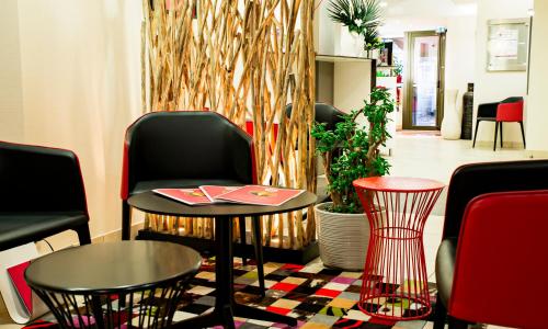 Hôtel Le Père Léon - photo 2