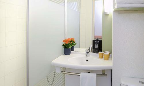 ibis budget Toulouse Centre Gare - photo 2