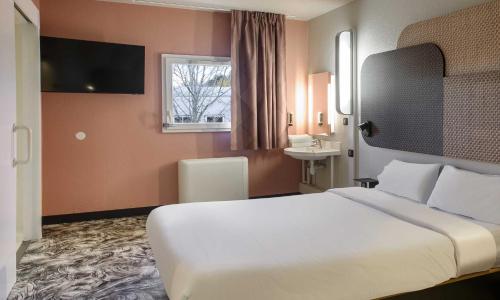 B&B HOTEL Toulouse Cité de l'Espace Hurel - photo 1